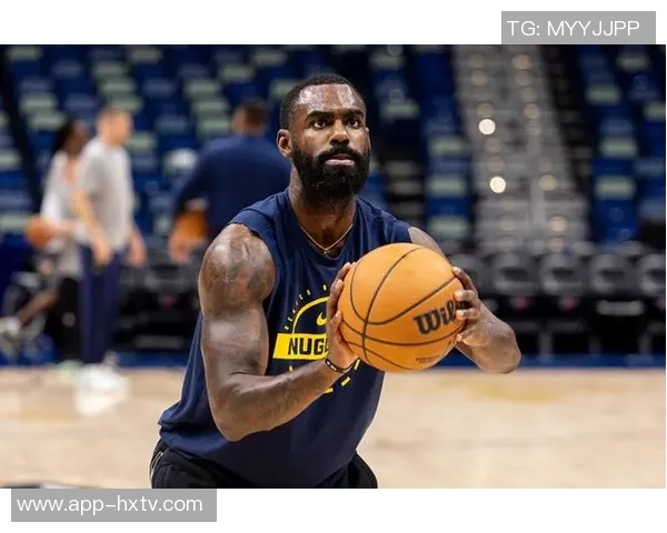 小哈达威神勇表现半场轰下17分其中次节独得12分三分球频频命中