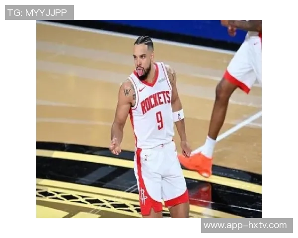 首节表现不佳布克与狄龙状态低迷合计仅得7分